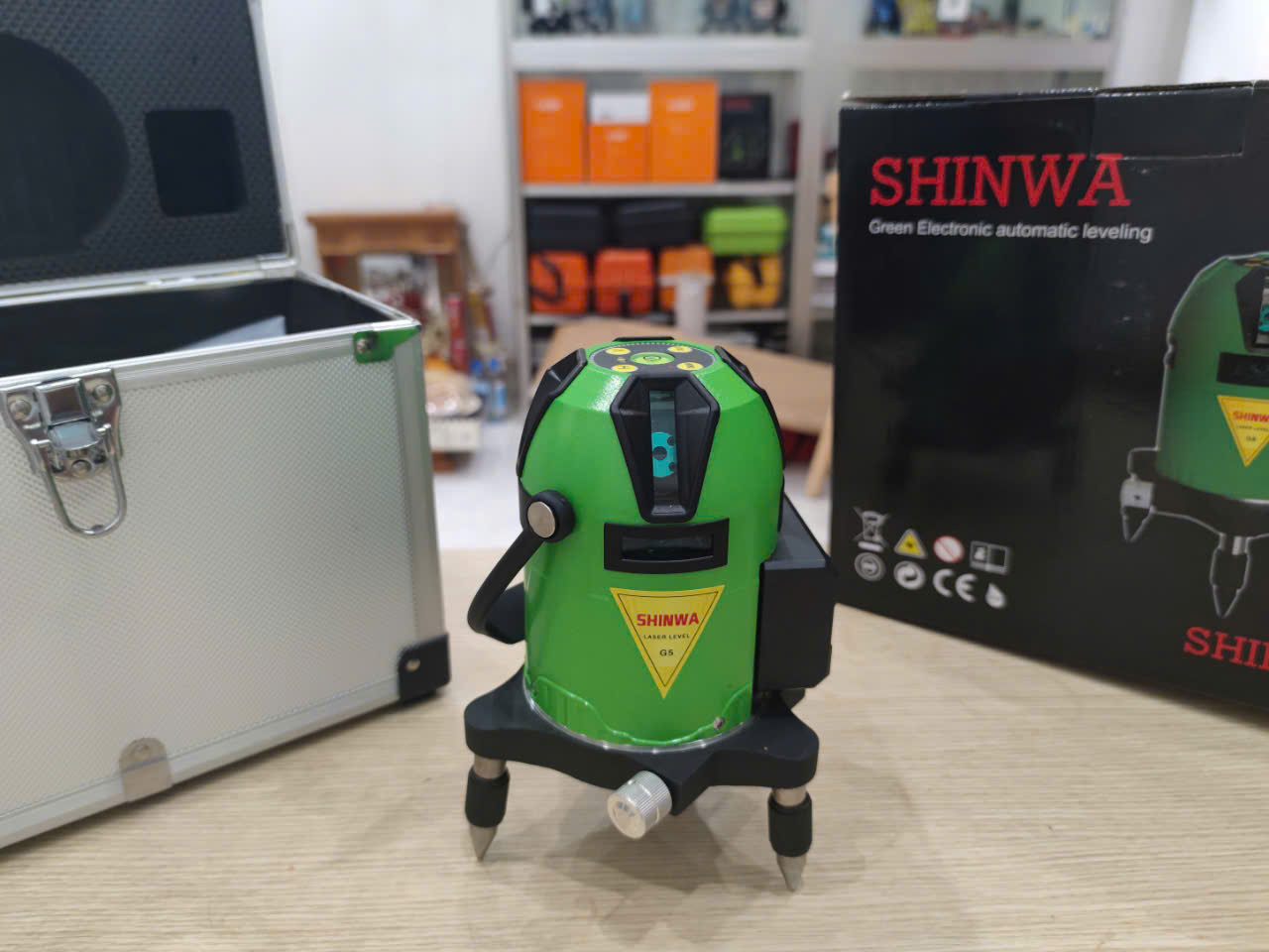 máy cân bằng laser shinwa